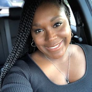 Meet your Posher, Shaina